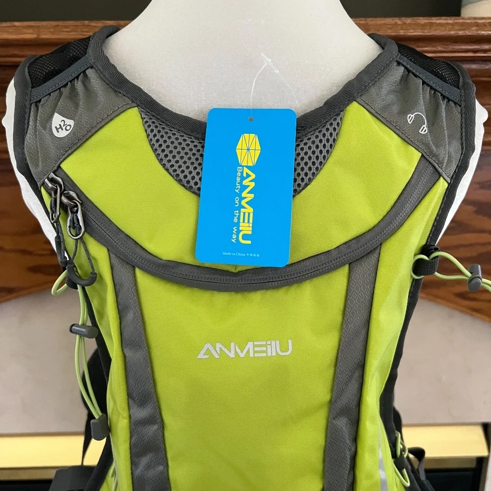 Anmeilu Green Gray Lightweight‎ Hydration Backpack NEW
